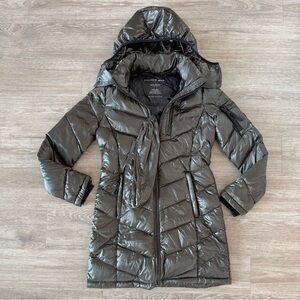 NWOT Andrew Marc Packable Lightweight Premium Down Gunmetal Puffer Jacket, XS